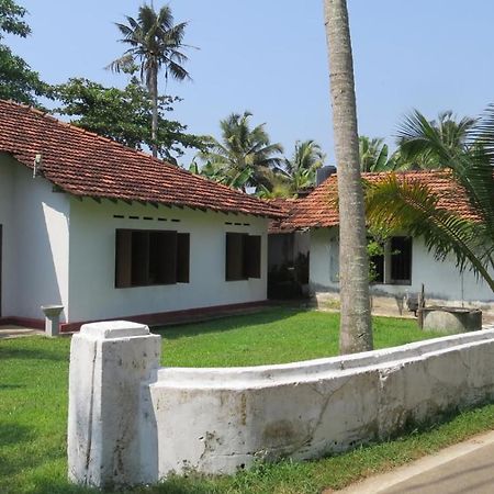 Mendis Cottage Weligama Exterior photo